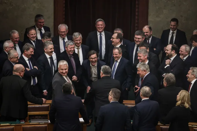 Indul a parlament, ezek a fontos törvények várhatók ősszel