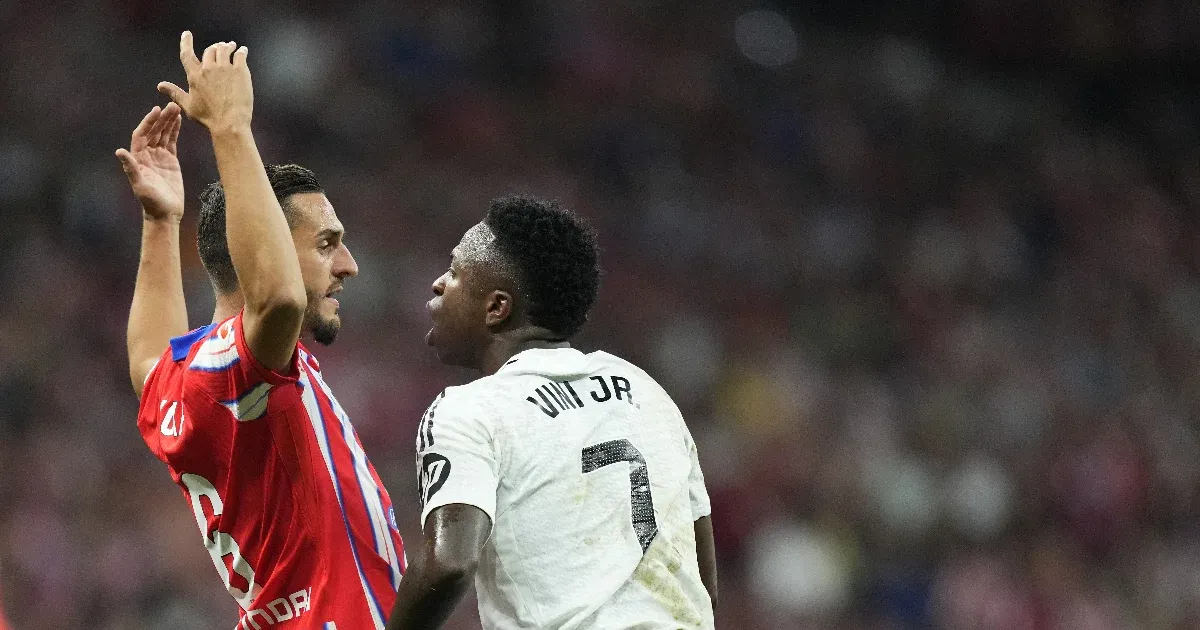 Húsz percig állt a játék az Atlético–Real-rangadón