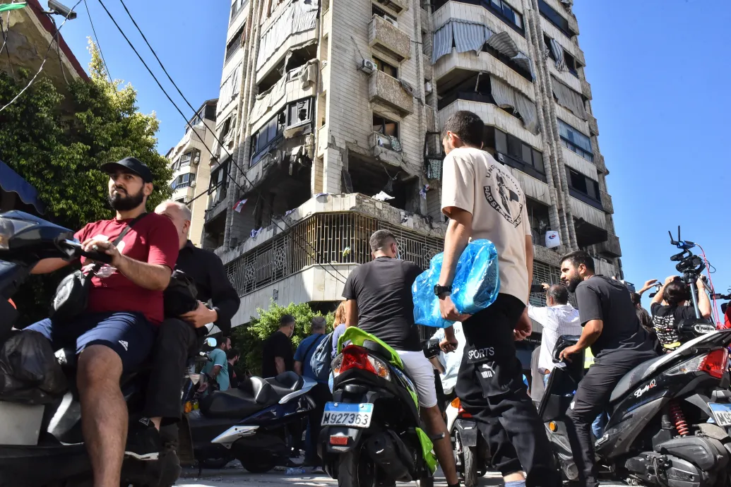 Izrael éjszaka is folyamatosan támadta Bejrútot, hatalmas robbanások rázták meg a várost