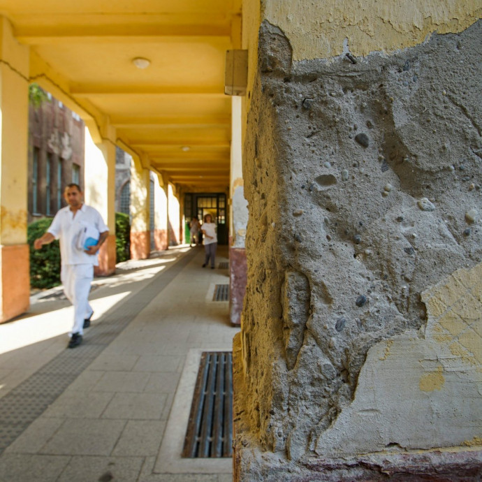 Szélsőségesen egyenlőtlennek látják az egészségügyi rendszert a magyarok