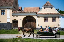 Szinte 200 ezer eurót kell lepengetnie annak, aki Károly király falujában szeretne telkes házat vásárolni