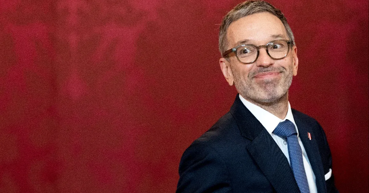 A szélsőjobboldali osztrák Szabadságpárt vezetője szerint egy „vesztesek koalíciója” a választók arculcsapása lenne