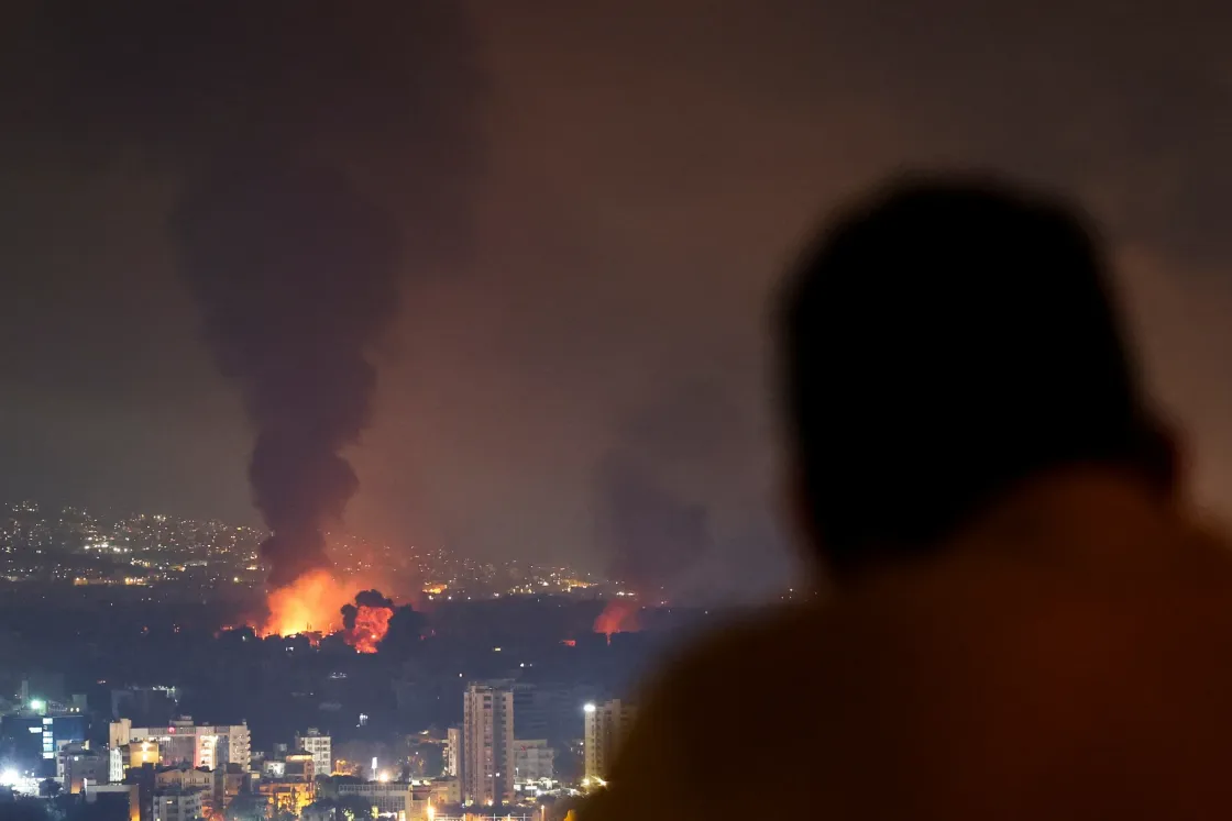 Haifát rakétázta a Hezbollah, Izrael Bejrútot bombázta az éjjel