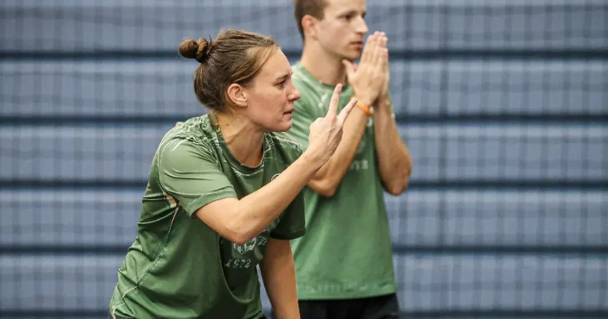 Felfüggesztették a sportszerűtlen magyar teqballost, aki bohócozott és románozott a kiesésük után