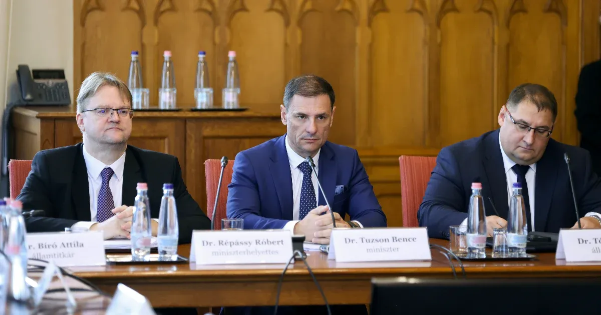 Tuzson Bence az elsők között harcolna, ha bárki megtámadná Magyarországot