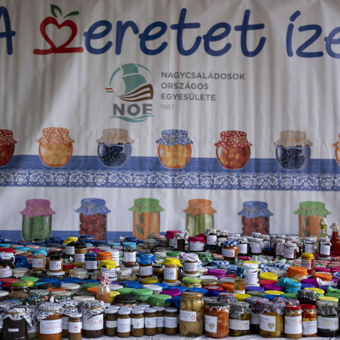 Gáláns aprópénzszórás lehet a családi adókedvezmény megduplázása