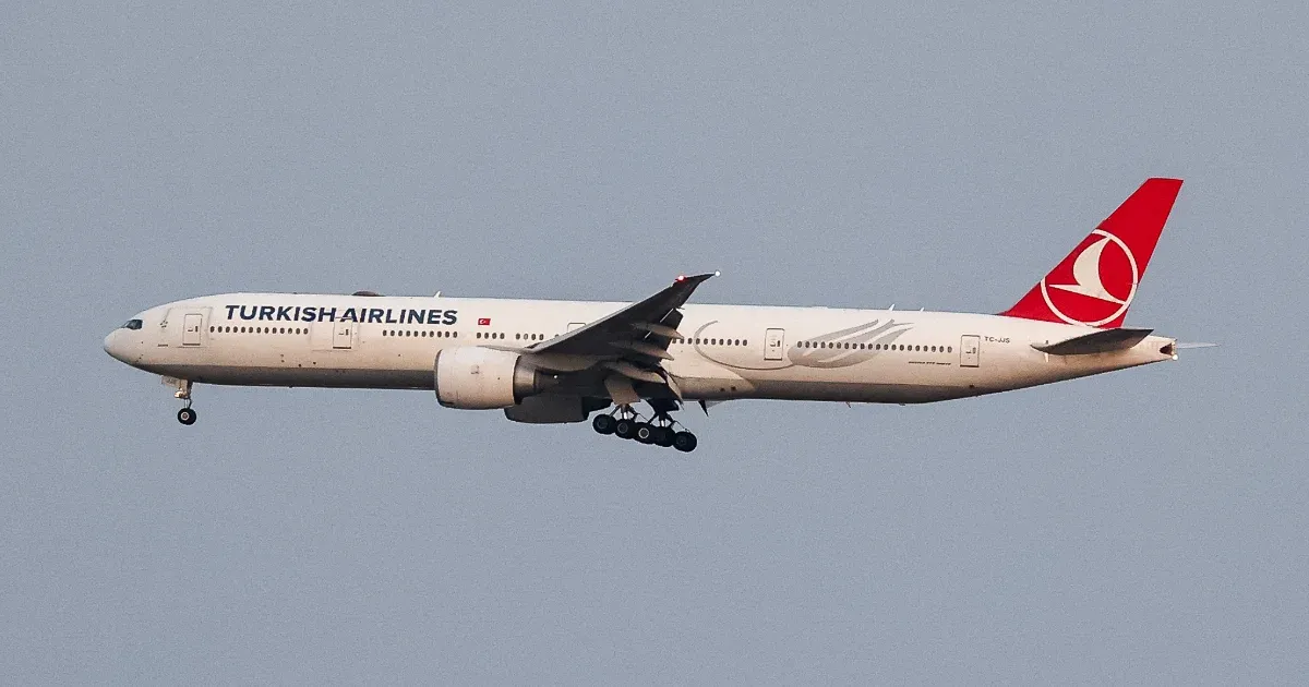 Repülés közben halt meg a Turkish Airlines pilótája