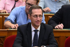 Álmodozásban évek óta erősebb a magyar gazdaságpolitika, mint a növekedés előrejelzésében