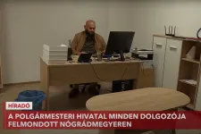 Nem várták meg az új polgármestert, a hivatal összes dolgozója felmondott