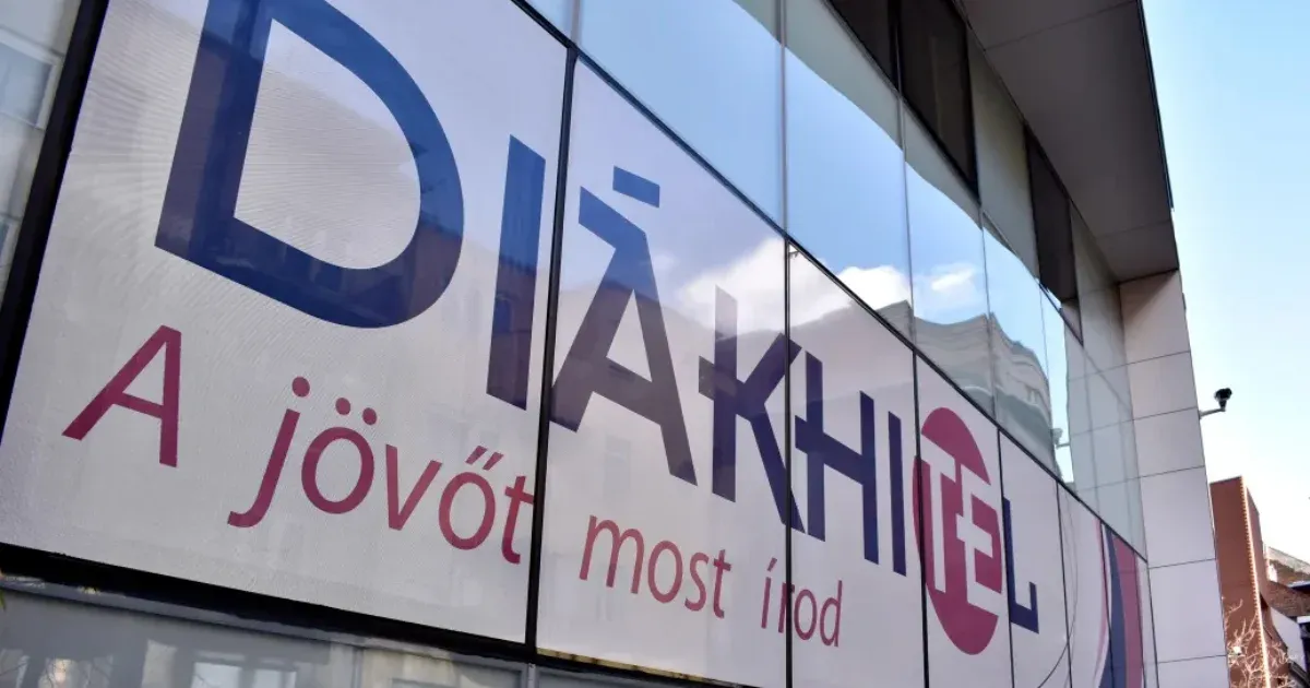 Magyar diákhitelre lehet majd váltani a külföldi diákhitelt – javasolja az NGM