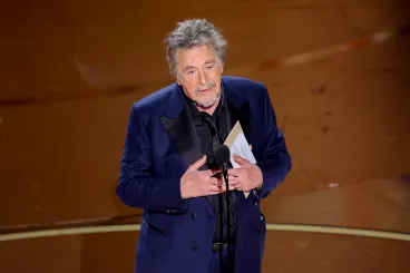 A 84 éves Al Pacino memoárt írt, hogy a 16 hónapos fia akkor is megismerhesse, ha már nem lesz mellette