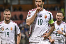 Nagyon látványosan felülteljesít a magyar futballválogatott