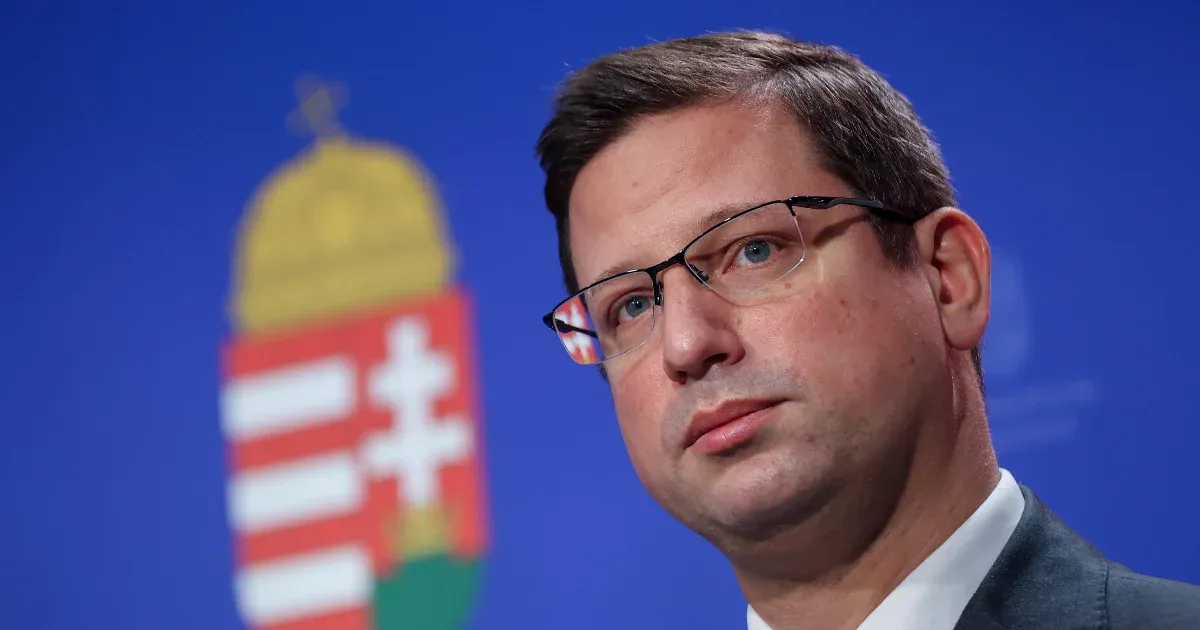 Gulyás Gergely színvonaltalannak érzi azt, hogy a TV2 Magyar Péter ágyékát mutogatta