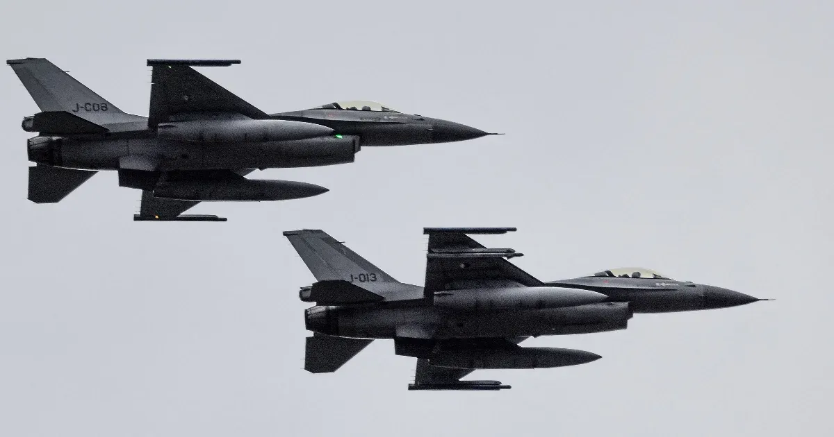 Hollandia engedélyt adott az Ukrajnának szállított F-16-osok orosz légtérben való bevetésére