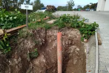 Hetekig folyt a szennyvíz egy soproni társasházból, cikkünk után sikerült megoldani a problémát