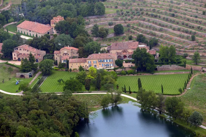 A Château Miraval Dél-Franciaországban – Fotó: Michel Gangne / AFP