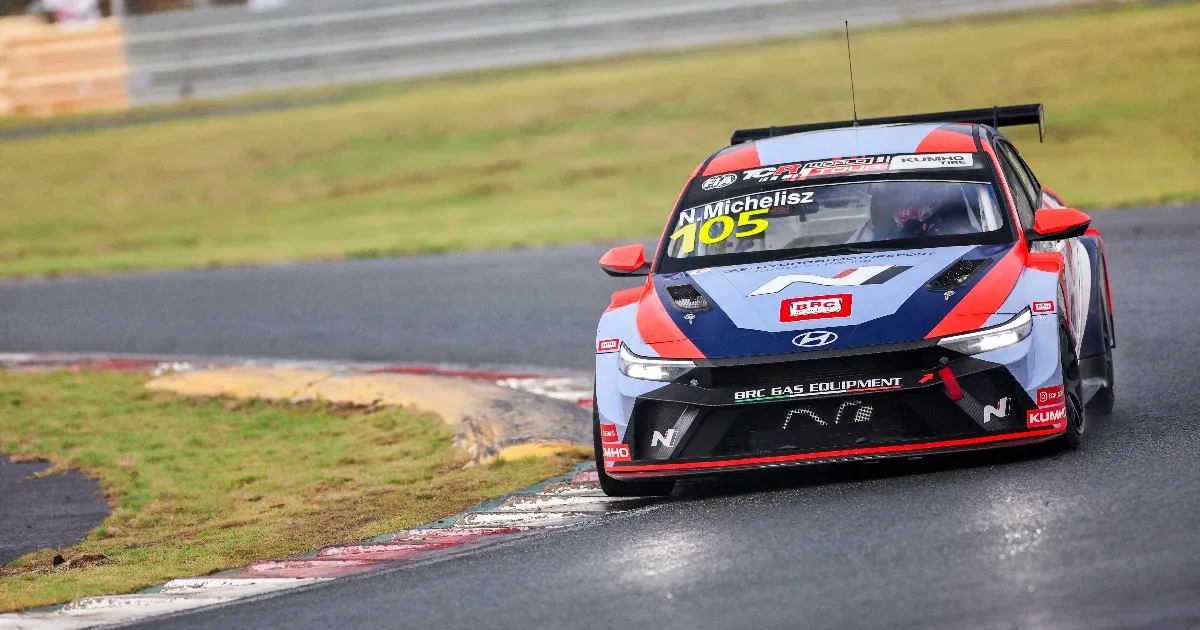 Michelisz 7. a hatalmas Kínai esőben, Makaóra marad a bajnokavatás
