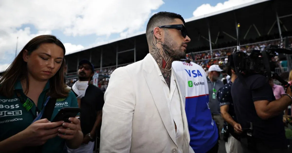 Zenésztársa halála miatt elhalasztja a turnéját Zayn Malik