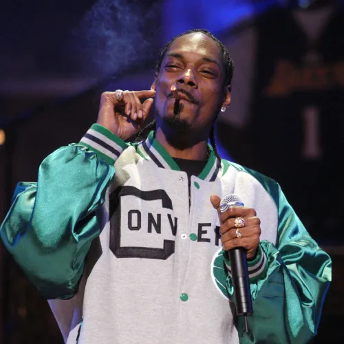 Snoop Dogg keresi a színészt, aki eljátssza a fiatal énjét a közelgő életrajzi filmjében