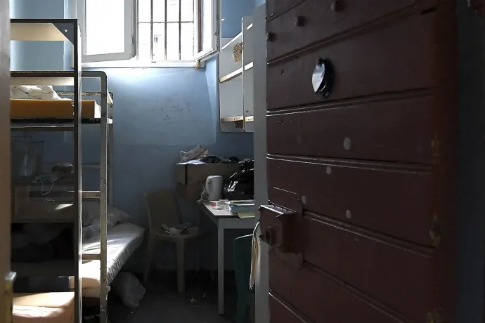 Arte: Are Europe's prisons at a breaking point?