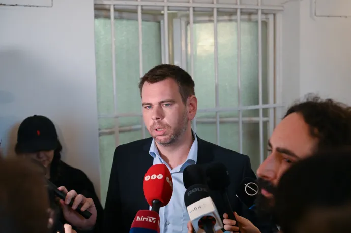 Vitézy Dávid: Soha ilyen hármas találkozó nem volt, ilyen fénykép nem létezik. Pont.