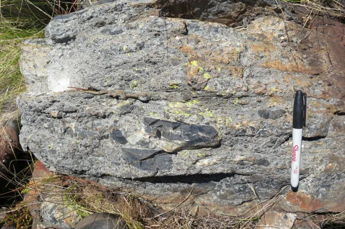 A dinoszauruszok kihalását okozó meteoritnál 200-szor nagyobb égitest csapódott a Földbe, ami segítette a földi élet kialakulását