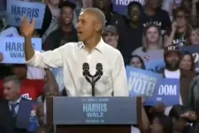 Barack Obama elrapelt egy részletet Eminem Lose Yourselféből