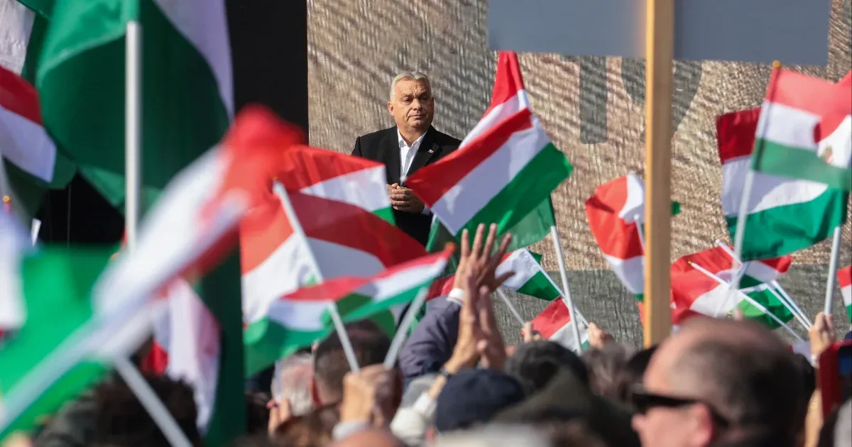 Orbán most arra használta 1956-ot, hogy megüzenje híveinek: vállalja a harcot új kihívójával