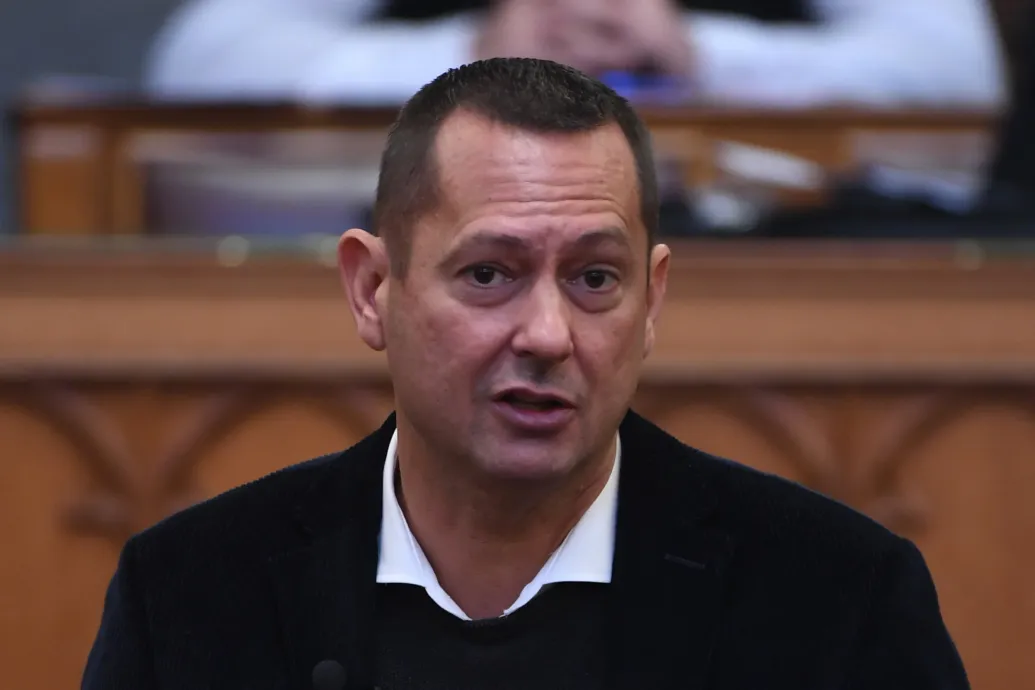 Molnár Zsolt lemondott az MSZP pártigazgatói posztjáról