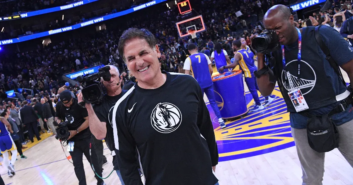 American billionaire Mark Cuban said what kind of business he would try to make a lot of money if he were small now