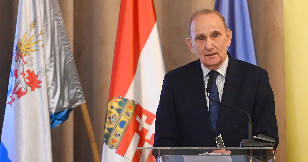 A gödöllői polgármester bizalmasának magatartásával volt baj, ezért fordultak szembe Gémesivel a képviselői