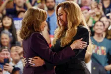 Kamala Harris mellett kampányolt Beyoncé Texasban