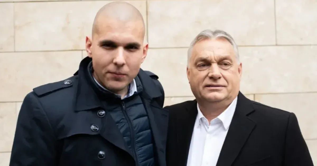 Visszatért A Kopasz, most Magyar Pétert osztja
