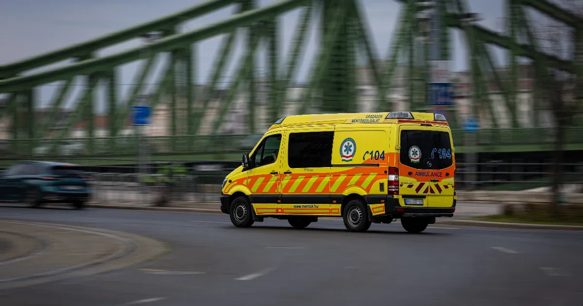 Felelőst találtak a mentőszolgálatnál a nő ügyében, akit 7,5 óra alatt vittek át a Honvédkórházba, és másnapra meghalt