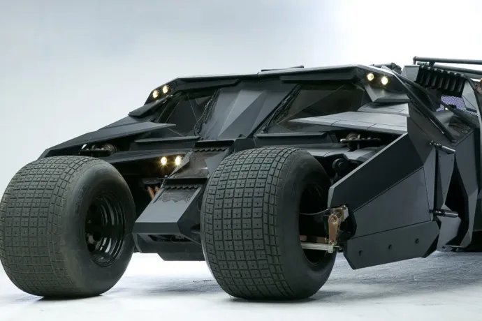 Van felesleges 1 milliárd forintja? Ideje elkölteni egy tökéletes Batmobile-replikára!