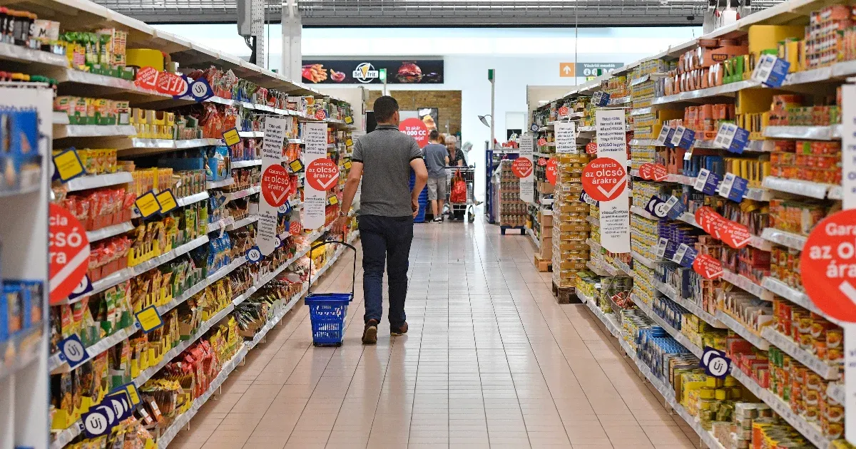 Nem bíznak a jövőben az emberek, ezért nem akarnak se fogyasztani, se beruházni – ez állhat a csúnya GDP-adat hátterében