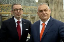 Migrációban és a békepártiságban is nagy az egyetértés az osztrák szélsőjobboldal és Orbán Viktor között