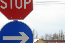 Bukásra áll a kormány mindkét jövő évi gazdasági célja