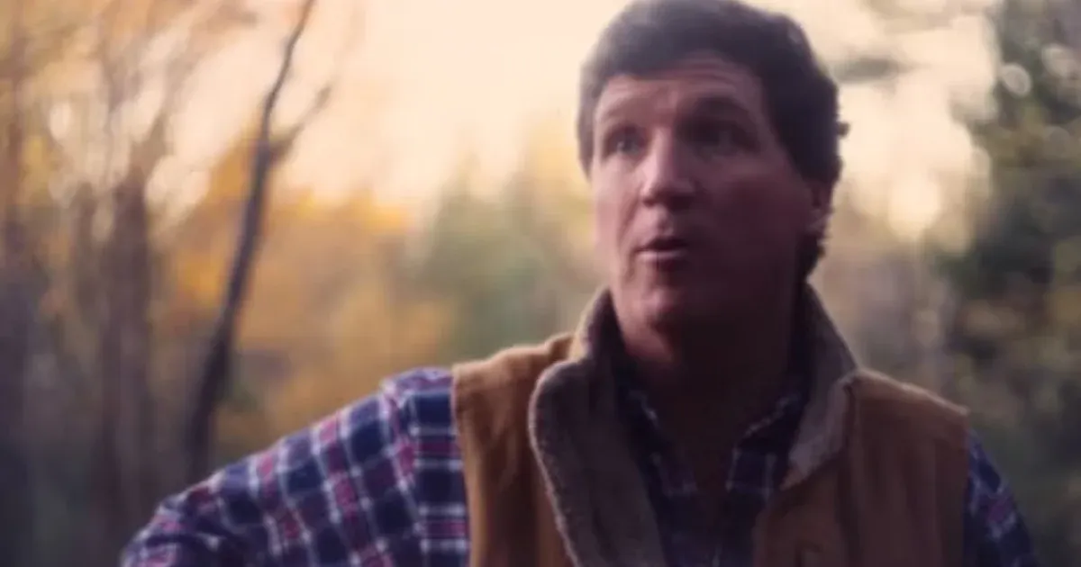 Tucker Carlson azt állítja, megtámadta egy démon az ágyában
