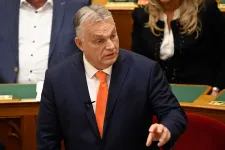 Orbán Viktor: Aki azt gondolja, hogy a románok elhúznak mellettünk, az költözzön oda!