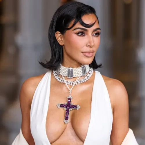 Diana hercegnő kedvenc gyémánt nyakláncában parádézott Kim Kardashian