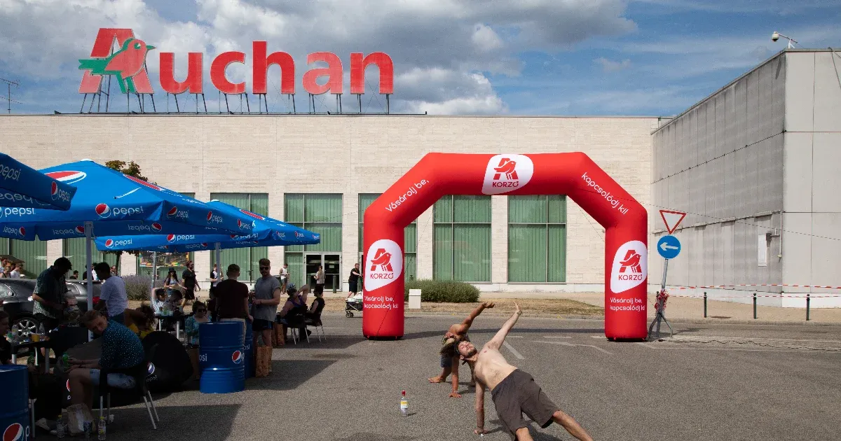 Négy év huzavona után Jellinek Dániel cégcsoportjához kerülhet az Auchan egy része