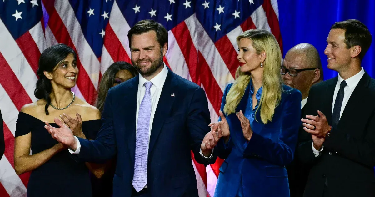 Előbb lehitlerezte Trumpot, aztán a szócsövévé vált, most ő lesz az alelnöke