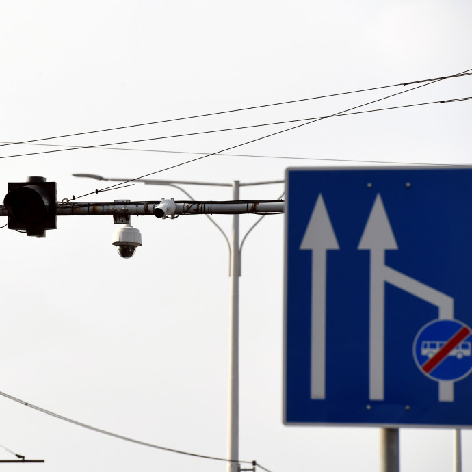 Négy nap alatt tízezer gyorshajtás: a lengyel példa is mutatja, hogy lehet javítani