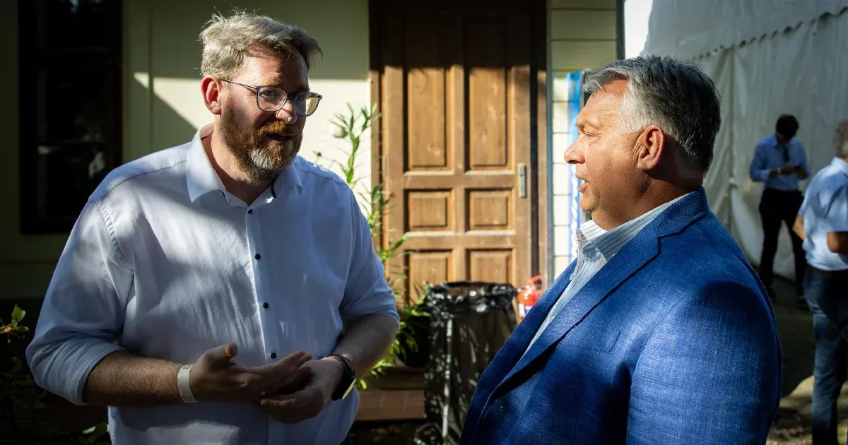 Orbán kedvenc sportújságírója és a kormányinfó törzskérdezője is ott van Rogán Antal támogatási listáján