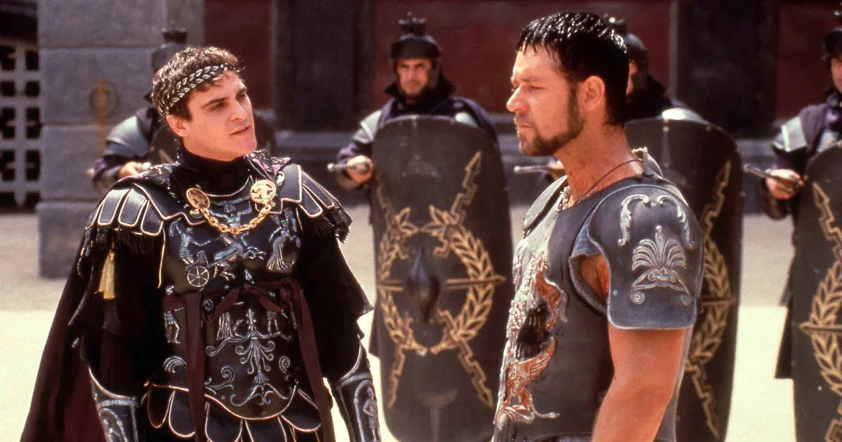 Russell Crowe szörnyen amatőrnek nevezte Joaquin Phoenixet a Gladiátor forgatásán