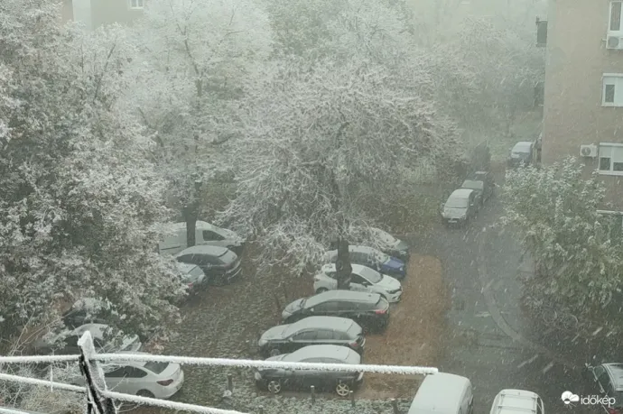 Dunaújvárosban leesett az első hó