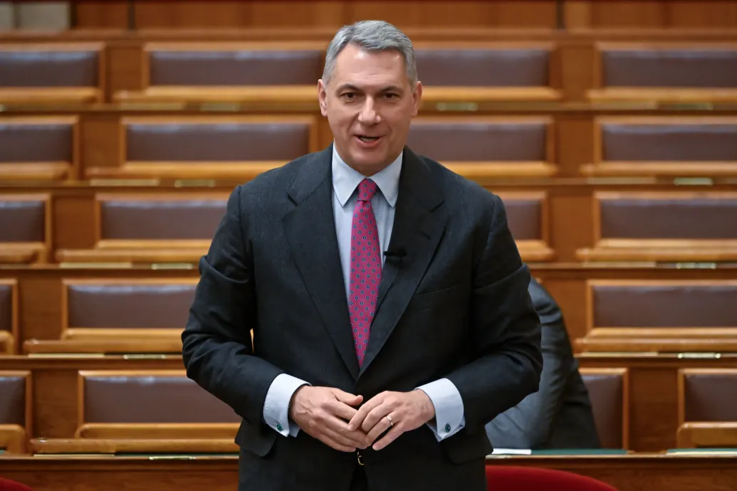 Lázár János: Budapest építsen magának új közlekedési múzeumot, ha akar – Forrás: Telex.hu