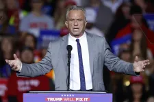 Az oltásszkeptikus Robert F. Kennedy Jr.-t jelöli Trump az amerikai egészségügy első emberének