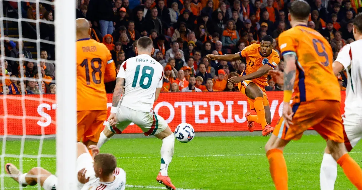 Szalai Ádám rosszulléte megviselte a válogatottat, Hollandia 4-0-ra nyert